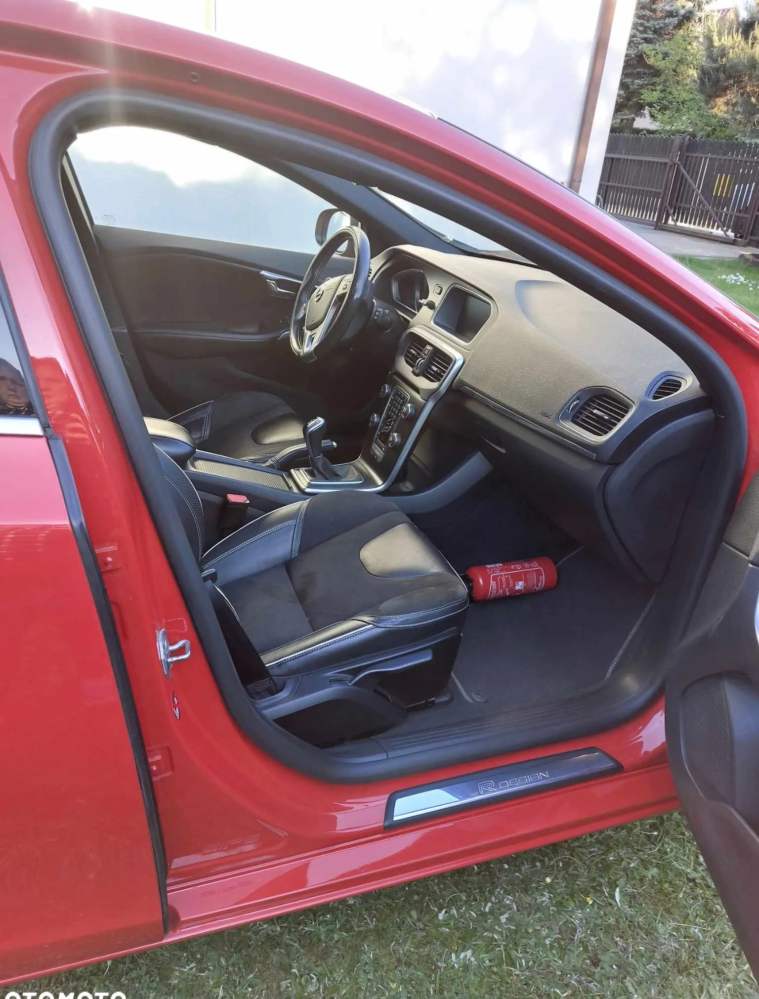 Volvo V40 cena 61500 przebieg: 170454, rok produkcji 2018 z Opole Lubelskie małe 781